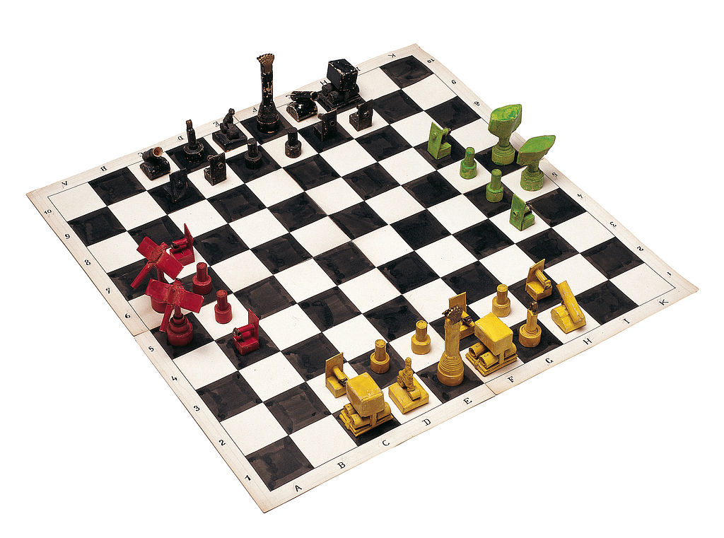 Sch&ouml;nberg's coalition chess board