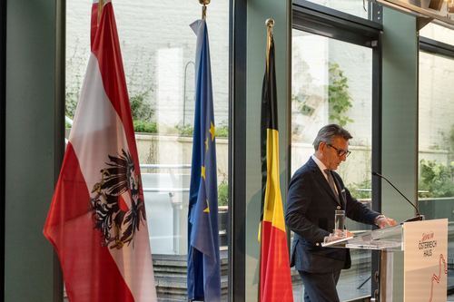 The Schoenberg Games, Brüssel 2026 — Eröffnung
