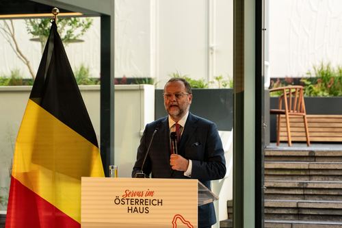 The Schoenberg Games, Brüssel 2026 — Eröffnung