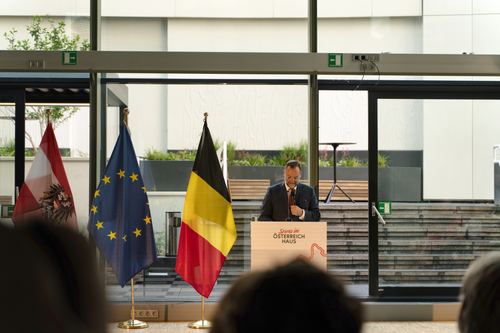 The Schoenberg Games, Brüssel 2026 — Eröffnung