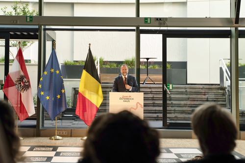 The Schoenberg Games, Brüssel 2026 — Eröffnung