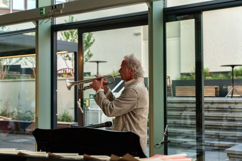 The Schoenberg Games, Brüssel 2026 — Performance & Musik