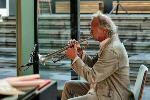 The Schoenberg Games, Brüssel 2026 — Performance & Musik
